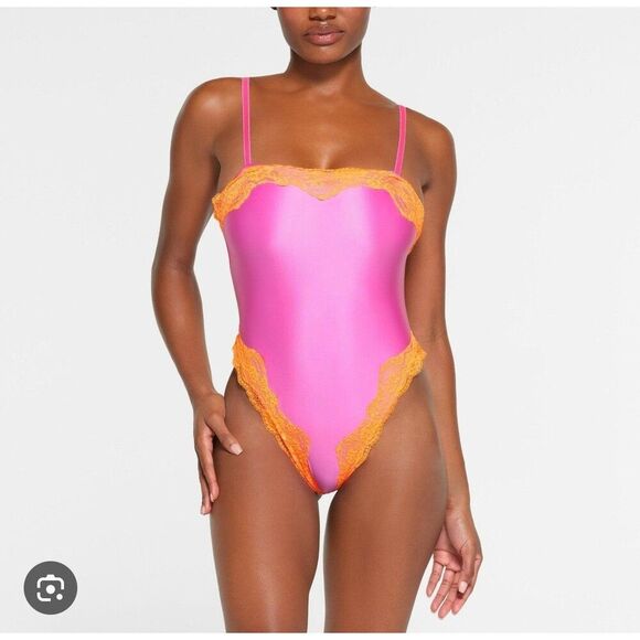skims lace swim cami one piece neon orchid - Picture 3 of 5